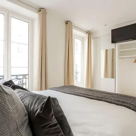 De Charm Distinctif Sejour Elegant Dans Le Marais Branche Lägenhet