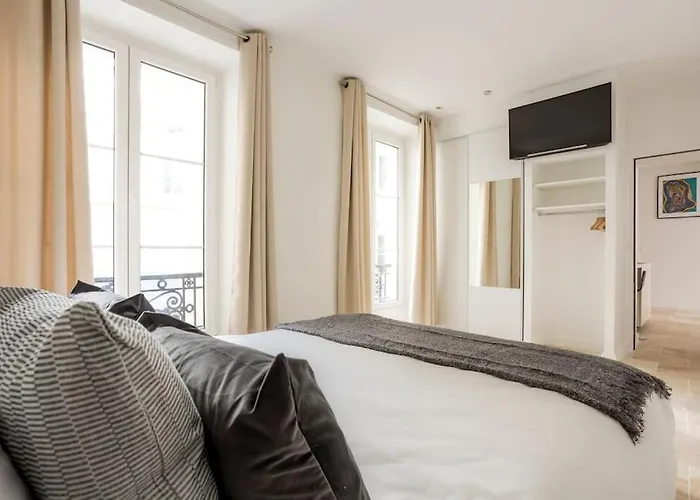 De Charm Distinctif Sejour Elegant Dans Le Marais Branche Lägenhet
